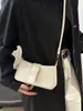 Bolsa Pequeña Vintage Nueva de Verano 2026, Bolso Cuadrado Pequeño Mate de Moda y Gama Alta, Bolso Cruzado Elegante, Bolso de Mujer al por Mayor