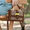 Fábrica de Origen de Bolsas del Norte Bolsa Moda Retro para Mujer Bolso Cruzado de Nicho Bolso Cuadrado Pequeño de Lujo Ligero