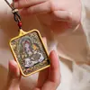 Pingente de Thangka Budista Cinábrio Pintado à Mão Colar Protetor Masculino e Feminino Pingente Portátil Joia do Tibete Enviado da Montanha Jiuhua