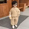 Conjunto Elegante Novo de Primavera e Outono para Meninos, Conjunto de Duas Peças de Moletom Estiloso Cool Estilo Coreano para Meninos Pequenos, Roupas da Moda de Primavera e Outono para Bebês
