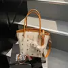 Bolso Cubo de Mano de Alta Gama de Moda para Mujer 2025 Primavera y Verano Nuevo Bolso de Hombro Estampado para el Trabajo y los Viajes Bolso de Mujer