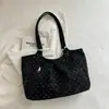 2026 Nueva Bolsa Tote de Lunares para Mujer Estilo Coreano Bolso de Hombro Único Gran Capacidad para Viajes Cotidianos Bolso de Axila Moda Versátil Bolso de Mano