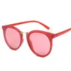 Nuevas Gafas de Sol 2025 para Mujer Versión Coreana Gafas de Sol Ovaladas Retro Más Fáciles de Combinar Gafas de Sol Estilo Estrella Celebridad Espejos Fabricante Venta al por Mayor