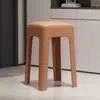 Bancos empilháveis para uso doméstico, bancos altos para mesa de jantar, bancos quadrados modernos e simples, bancos de plástico espessado para a sala de estar