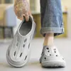 Sapatos Croc para Homens 2026 Novo Modelo de Verão, Sandálias de Praia com Toque Macio, Chinelos Esportivos para Exterior Masculinos Antiderrapantes Impermeáveis