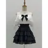 En stock: Dulce atuendo de verano estilo japonés para niñas, adecuado para el uso diario, con un elegante top de hombros descubiertos y una falda de cintura alta.