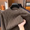 Nuevo suéter de lana para otoño e invierno para hombre, jersey de cuello semi-alto, tejido jacquard a cuadros casual de moda para hombres de mediana edad