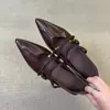 2026 Novos Sapatos Mary Jane Versáteis para o Dia a Dia com Fivela Única Salto Médio Bico Fino Retrô Francês Salto Grosso Sapatilhas Baixas para Mulheres