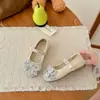 Zapatos de princesa de moda para niñas con diamantes de imitación, nueva colección primavera/otoño 2026, planos de punta poco profunda, tallas medianas y grandes, con lazo y adornos de cristal, zapatos de piel