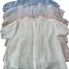 Verano 2026 Nueva Camisa Suelta de Lino Estilo Japonés con Cuello Redondo para Mujer con Encaje Dulce, Estilo Ins para Comercio Exterior