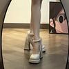 Zapatos de tacón alto con hebilla y tacón grueso con diseño de correa de perlas de una línea de nicho Zapatos de vestir para mujer para usar en exteriores Primavera y Verano 2024 Estilo Mary Jane Francés