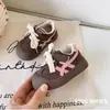 Zapatos de Terciopelo para Bebés Niños y Niñas, Nuevos Zapatos Funcionales para Bebés Otoño e Invierno, Tenis para Niños y Niñas, Zapatos Infantiles de Suela Suave