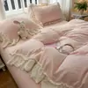 Conjunto de cama de quatro peças em veludo de leite A, estilo girlish, espessado, veludo coral, capa de edredom com renda, conjunto de três peças, inverno