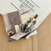Nuevo Clip para el Cabello de Acetato Estilo Francés Etiqueta Dorada Sin Costuras Clip para Maquillaje Pasador Lateral Pinza para el Cabello de Acetato de Color Sólido Tipo Pato Accesorio para el Cabello
