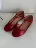 Zapatos cómodos tipo Mary Jane de piel de oveja estilo francés para mujer, nuevo modelo 2026, zapatos planos de ballet con correa en T y punta redonda, zapatos de vestir versátiles