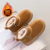 Botas de Neve Novas 2026 para Crianças com Pelúcia Quente Sapatos Grandes de Algodão para Meninas Botas Curtas para Bebê Solado Macio Botas para Meninos Pequenos