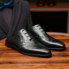 Mocasines de Cuero Genuino para Hombre, Nuevo Estilo Verano 2026, Zapatos de Cuero Transpirables Británicos Brogue con Punta para Uso en Exteriores