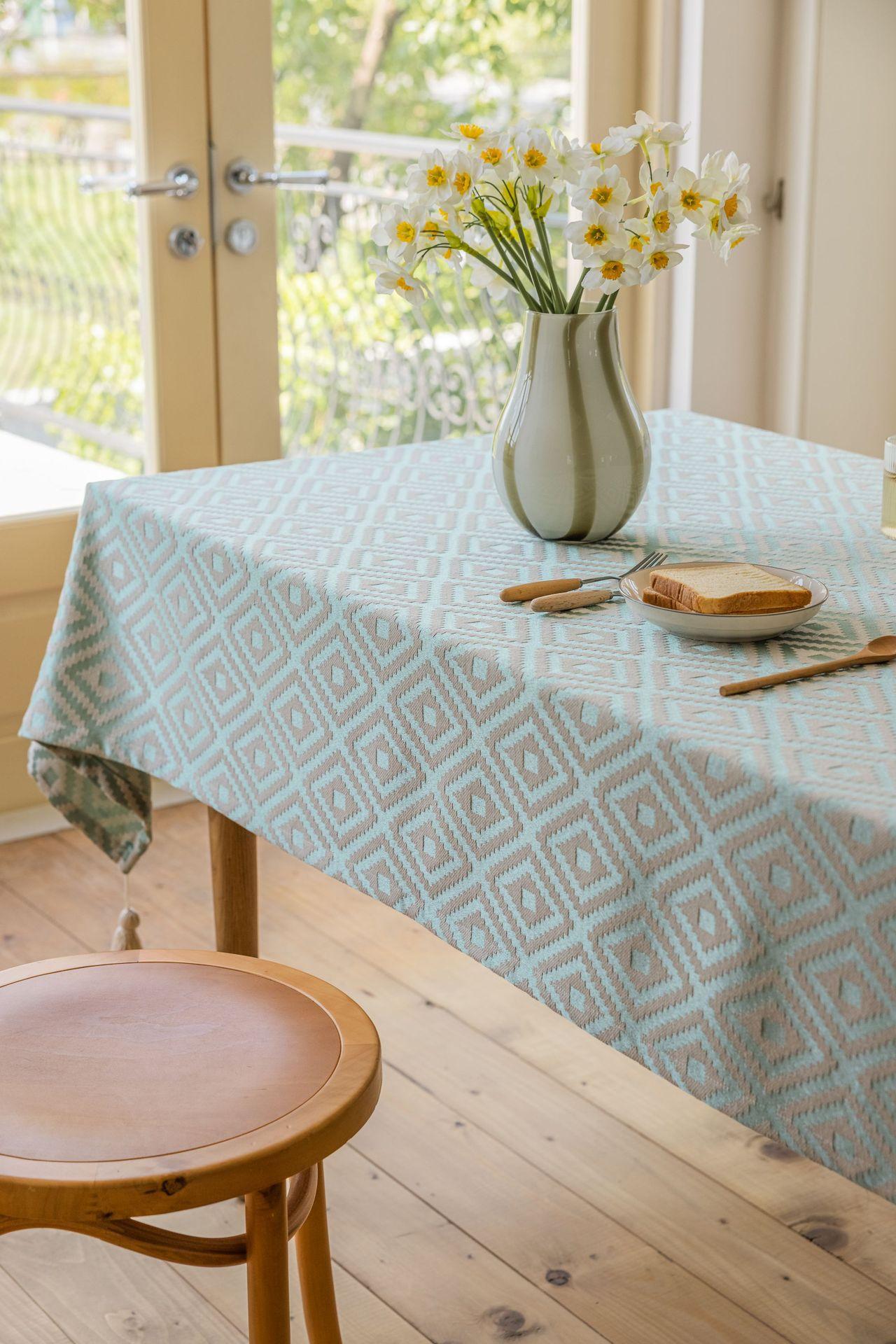 绿色小菱形 四个白流苏