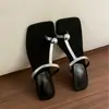 Sandalias romanas de punta cuadrada que cubren los dedos del pie, chanclas de verano con decoración de perlas y tira de dedo, tacón fino 2026 estilo vacacional para mujer, tacones altos con tira en T