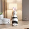 Moderno Simple Creativo Artesanía de Madera Rayas Conejo Adornos de Animales Creativo Artesanías para Mueble de TV Adornos para Botellero