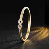 Pulseira de Aço Titânio para Mulheres, Alto Padrão, Nicho, Cravejada com Diamantes, Exquisite e Elegante, Pulseira de Aço Inoxidável Não Desbota Atacado