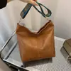 Bolso casual retro de estilo coreano de moda para el día a día de este año 2024, color sólido, nuevo estilo, versátil, estilo ins, bolso cubo