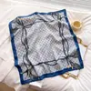 Lenço Quadrado Pequeno de Algodão e Linho Estampa Retrô Espinha de Peixe Veludo Imitação Lenço de Cabeça Xale Lenço Proteção Solar Lenço Feminino