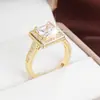 Anillo Cuadrado de Circonita Vintage Elegante de Cuatro Garras para Hombres y Mujeres, Clásico de Alta Gama, Anillo para Dedo Índice de Cobre Puro, Exclusivamente para Ventas Transfronterizas