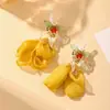 Brincos Super Fada Elegantes de Chiffon Amarelo Brincos de Tarraxa Femininos Verão Viagem Férias High-end Elegantes Elegantes Brincos Novo Estilo 2025