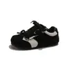 Otoño 2026 Nueva Moda Infantil Parche de Lazo Patchwork Tenis Casuales Nicho Retro Cómodos Zapatos de Entrenamiento Alemanes Modernos