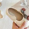 Zapatos de piel para niña, nuevos modelos de primavera y otoño, zapatos planos versátiles estilo coreano para niños, zapatos de princesa de suela blanda con lazos para niñas pequeñas