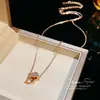 Acero de titanio doble anillo letra D collar mujer simple Joker oro rosa cadena de clavícula no se desvanece accesorios de moda roja al por mayor