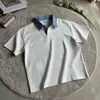 Camiseta de alta calidad estilo Miu azul claro con cuadros patchwork, cuello polo, ultra fresca, capa de aire Loka, manga corta, antiarrugas, cuello de solapa