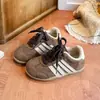 Zapatillas Deportivas de Algodón de Dos Capas Estilo Coreano para Niños, Zapatillas de Entrenamiento Alemanas, Novedad Otoño 2026, Zapatillas de Tabla Casuales de Moda Cálidas con Felpa para Niñas