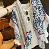 Pañuelo de Seda Artístico Estampado Vintage 2026 Otoño Temprano Nuevo Nicho Versátil Pañuelo Protección Solar Aire Acondicionado Chal Accesorio