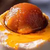 Huevos de Pato Salados de Gaoyou, Huevos de Pato Salados Marinados en Barro Rojo que Gotean Aceite, Huevos de Pato Salados Especialidad de Gaoyou, Caja Completa, Empaque sin Vacío