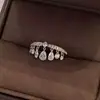Anillo Exquisito Estilo Francés con Borla de Gota de Agua, Moderno y Versátil, Delicado y Elegante, Diseño Sencillo con un Toque de Lujo, Anillo de Gota de Agua