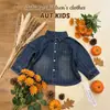 Jaqueta Jeans Infantil Primavera e Outono 2026 Nova Retro Jeans Macio Camisa Solta Gola Lapela Top Bonito
