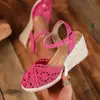 Sandalias de Moda Más Vendidas en Aliexpress Estilo Nuevo Punta Cerrada Tacón Cuña Plataforma Gruesa Tira Impermeable Tacón de Alpargata Sandalias de Exportación