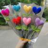 Coração de Flor de Fio Tricotado à Mão Crochê Amor Buquê Produto Acabado Presente de Feriado para Namorada ou Amiga Flor Artificial