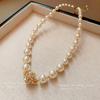 Collar pequeño y fragante de alta gama con cadena de clavícula con retrato de flor de perla de diamante y accesorios de lujo ligeros vintage franceses para mujer