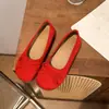 Sapatilhas de bico fino em novo estilo com um doce design de laço, apresentando uma sola macia e plana, perfeitas para combinar com vestidos da moda em 2026