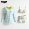 Maiô Retrô Feminino com Saída de Praia, Biquíni Duas Peças Estilo Saia, Conjunto de Quatro Peças, Push-Up para Seios Pequenos, Estilo Resort de Fontes Termais, Moda Praia Sexy
