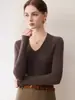 26 Inverno Novo Cashmere Malha 12 Gauge Gola V Manga Longa Feminino Cor Sólida Canelado Slim Fit Suéter Camada Base
