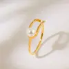 Viento Rojo de Internet Europeo y Americano Borde de Onda Luz Color Perla Anillo sin Anillo Moda Femenina Anillo de Acero de Titanio para Pareja Anillo para el Dedo Índice