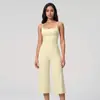 Novo conjunto de roupa para yoga e corrida ao ar livre para mulheres, com top de tecido escovado, shorts casuais de comprimento médio de cintura alta, secagem rápida, 5555