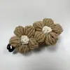 Pinza de Plátano de Hilo Tejido de Flor para Cola de Caballo de Otoño e Invierno Accesorio Vertical para el Cabello Pinza de Pelo de Felpa Nuevo Estilo 2026 para Mujer