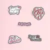 Broches Creativos y Personalizados de Serie de Niñas de Dibujos Animados, Lindas Insignias Metálicas de Niña Rosa para Venta al por Mayor en Europa y América
