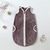 Saco de dormir de doble cara de forro polar coral para otoño e invierno, edredón a prueba de patadas para recién nacidos, pijama cálido de color sólido para bebé