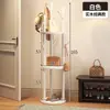 Cabide de roupas giratório, design de chão para uso doméstico, estilo simples, adequado para quartos e salas de estar, com três níveis para pendurar roupas e guardar bolsas